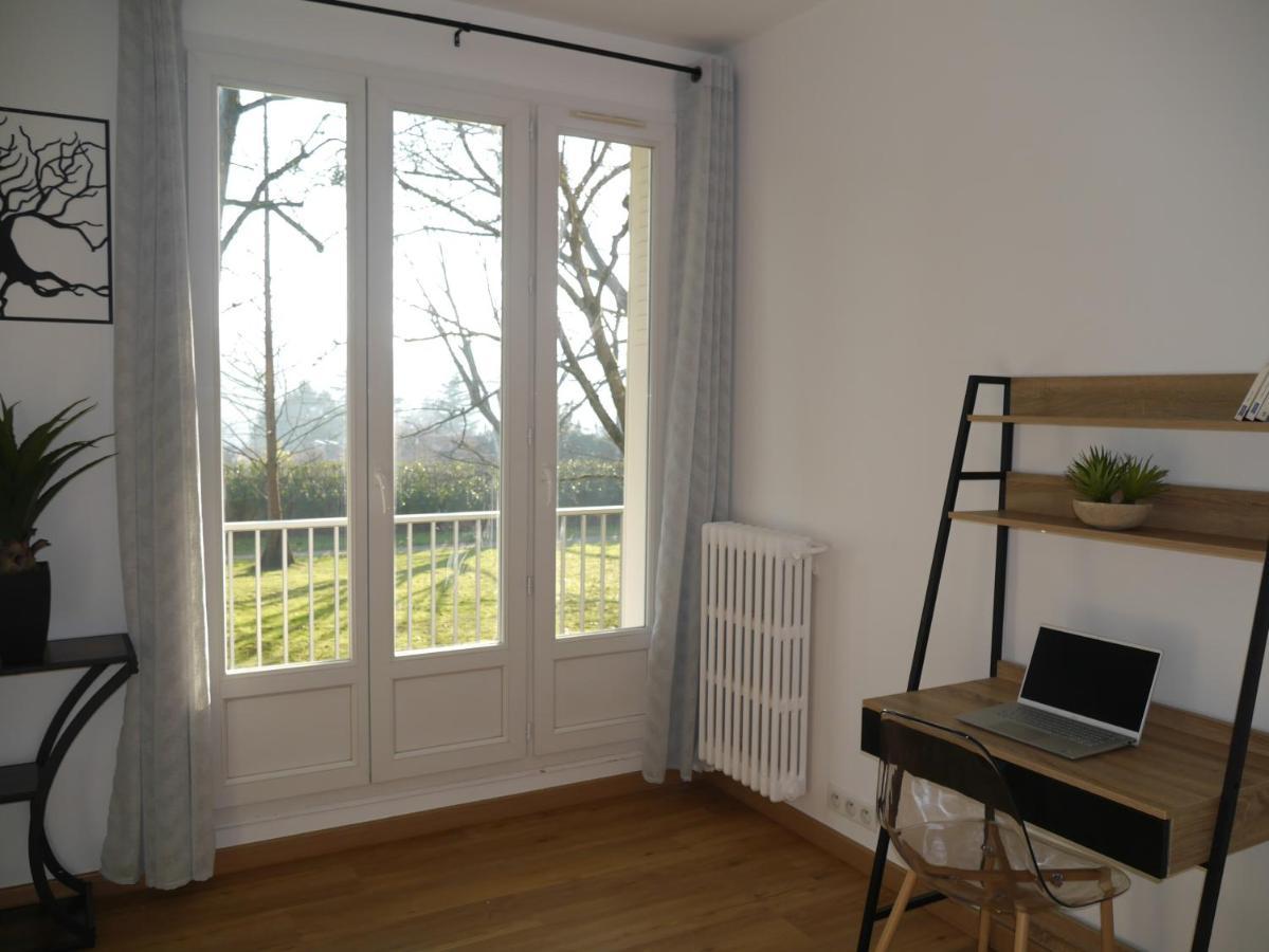 Spacieux F5 Au Parc Arbore Orsay Exterior foto